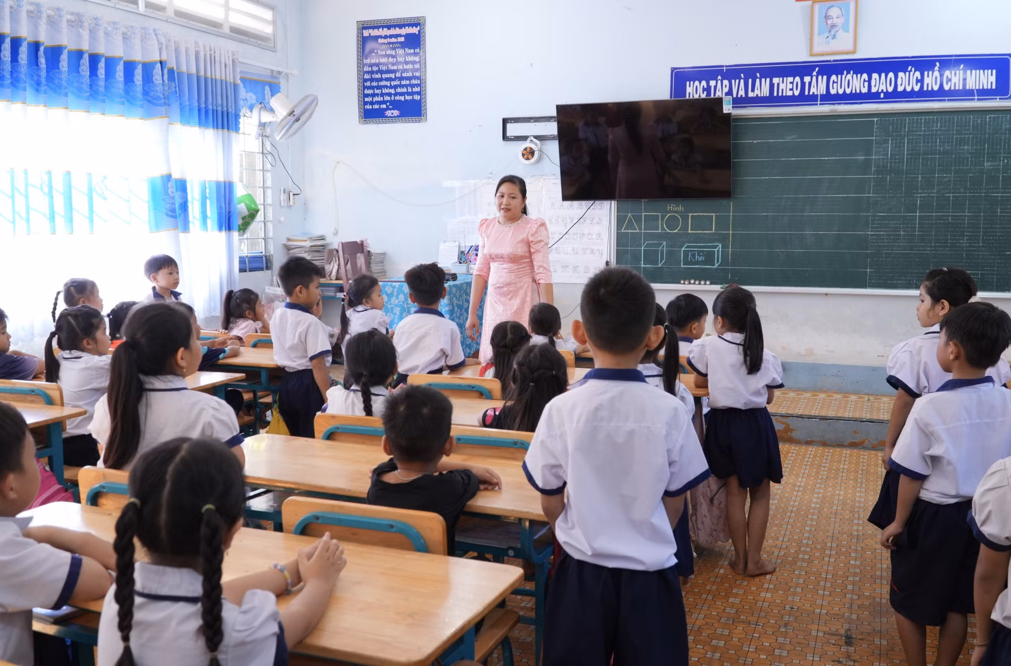 Nhiều trường học tại biên giới Tây Ninh bước đầu được đầu tư cơ sở vật chất khang trang.