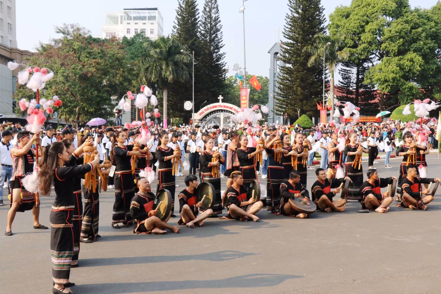le-hoi-van-hoa-tinh-dak-lak.jpg