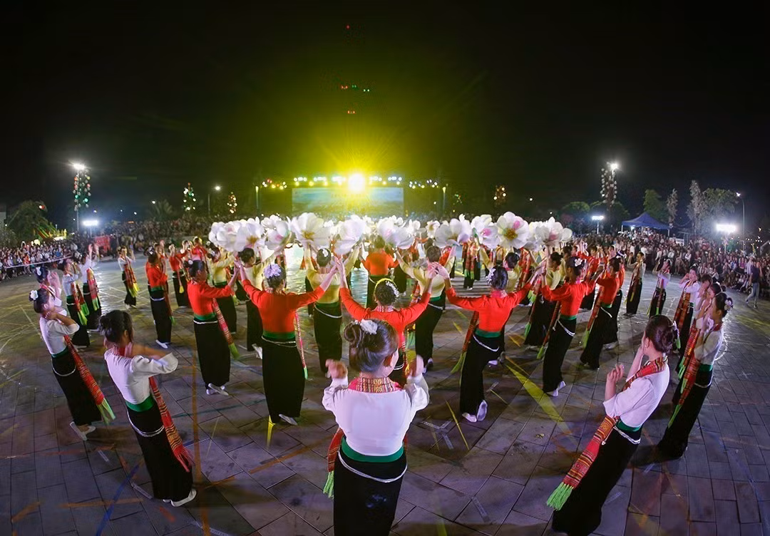 hoi-thi-vong-xoe-lao-cai-9.jpg