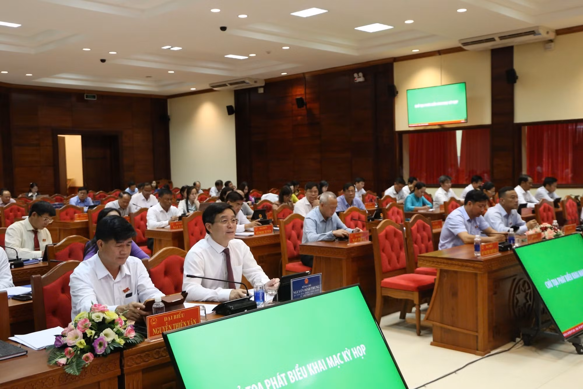 Quang cảnh Kỳ họp.