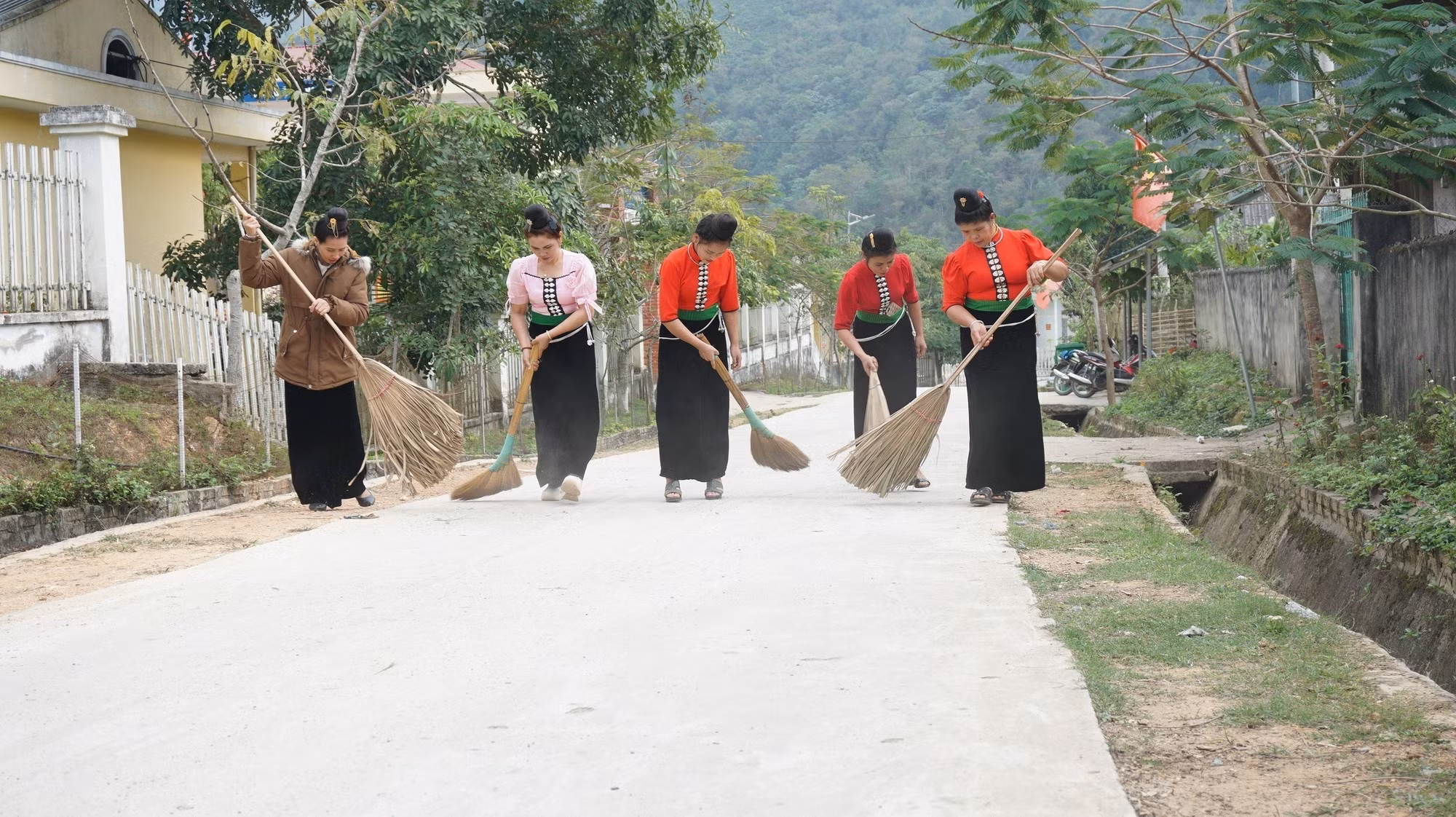 Lai Châu luôn chú trọng xây dựng, nhân rộng nếp sống văn minh nông thôn mới. Ảnh: Việt Dũng/TTXVN