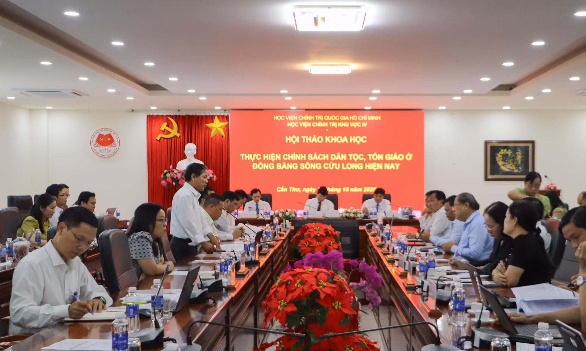 Quang cảnh hội thảo.