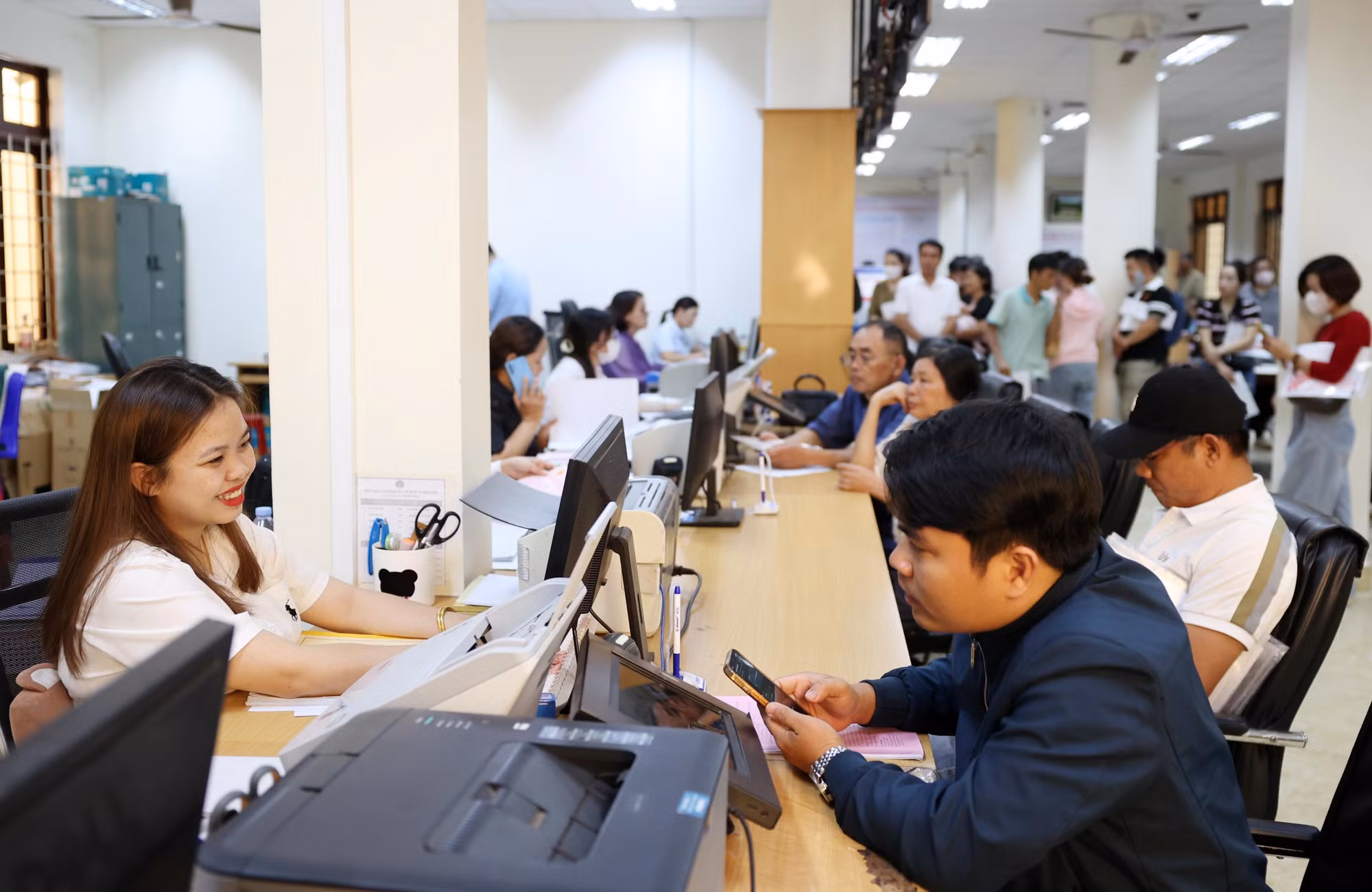 UBND phường Buôn Ma Thuột (mới), tỉnh Đắk Lắk vận hành thử nghiệm Trung tâm phục vụ hành chính công.