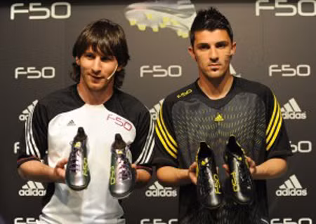 Adidas đặt cược tương lai vào giày đá bóng gắn chip ảnh 1