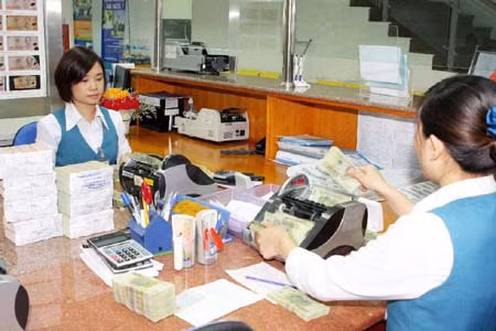 Mặt bằng lãi suất ngân hàng: Chưa thể giảm nhanh ảnh 1