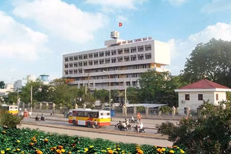 Kinh nghiệm “tái cấu trúc” thành công tại một trường Đại học - Bài cuối: Nền móng cho những chuyển mình ảnh 1