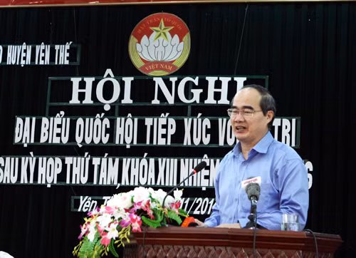Đồng chí Nguyễn Thiện Nhân tiếp xúc cử tri Bắc Giang ảnh 1
