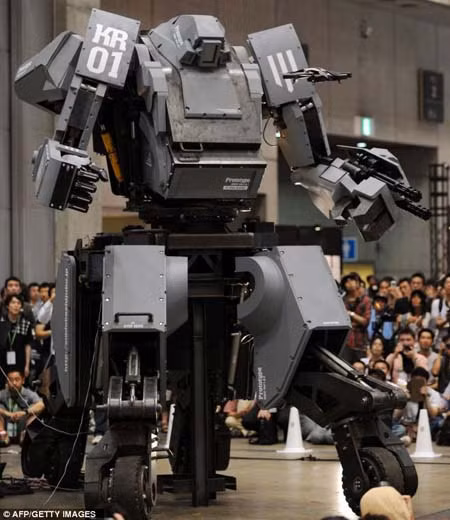 Siêu robot giá 900.000 USD ảnh 1