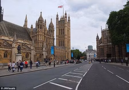 London thành 'thị trấn ma' giữa mùa Olympic ảnh 1