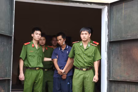 Chân dung thủ phạm vụ hiếp chị 8 tuổi, giết em 4 tuổi ảnh 1