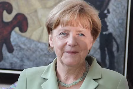 Đa số dân Đức ủng hộ Thủ tướng Merkel tái tranh cử ảnh 1
