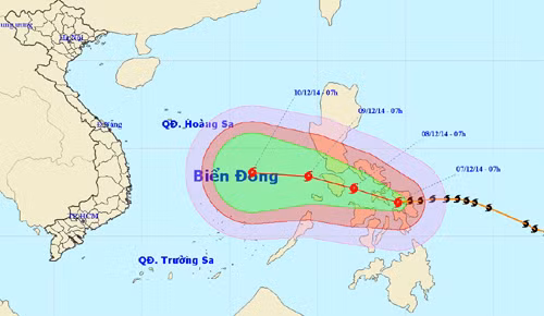 Bão Hagupit di chuyển theo hướng Tây, diễn biến phức tạp ảnh 1
