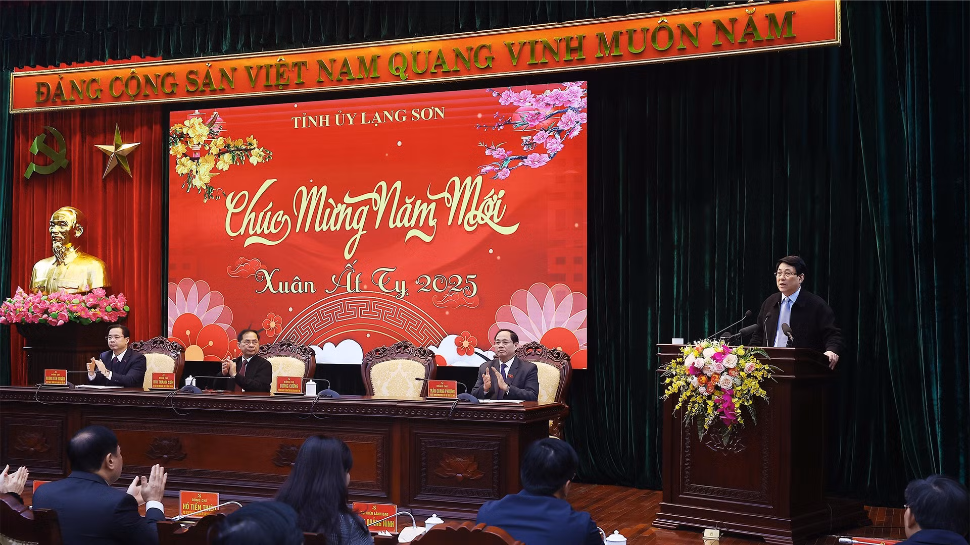 Chủ tịch nước Lương Cường làm việc với Tỉnh ủy Lạng Sơn