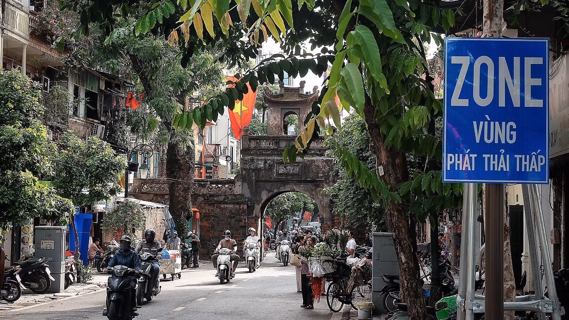 Hà Nội: Đồng bộ các giải pháp triển khai vùng phát thải thấp