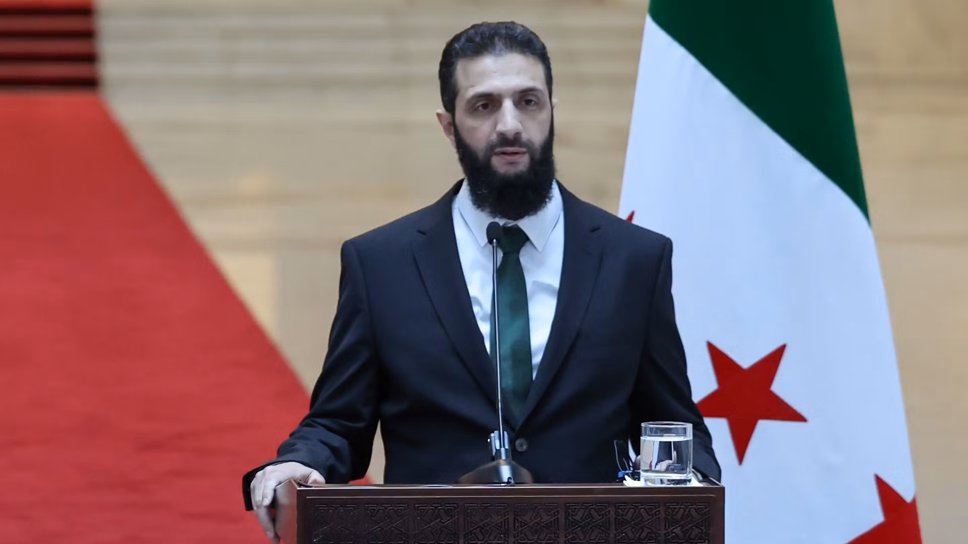 Syria có Tổng thống lâm thời