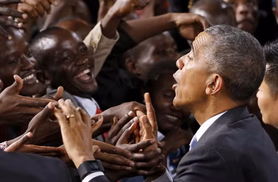 Ông Obama vui vẻ cùng gia đình bên nội ở Kenya ảnh 7