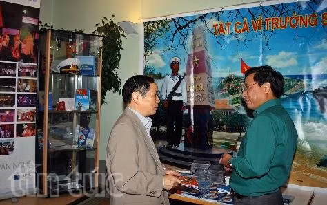 Triển lãm ảnh về Trường Sa, Hoàng Sa tại Đức ảnh 1