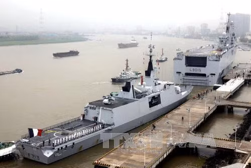  Nga sắp hoàn thành thiết kế tàu đổ bộ lớp Mistral ảnh 1