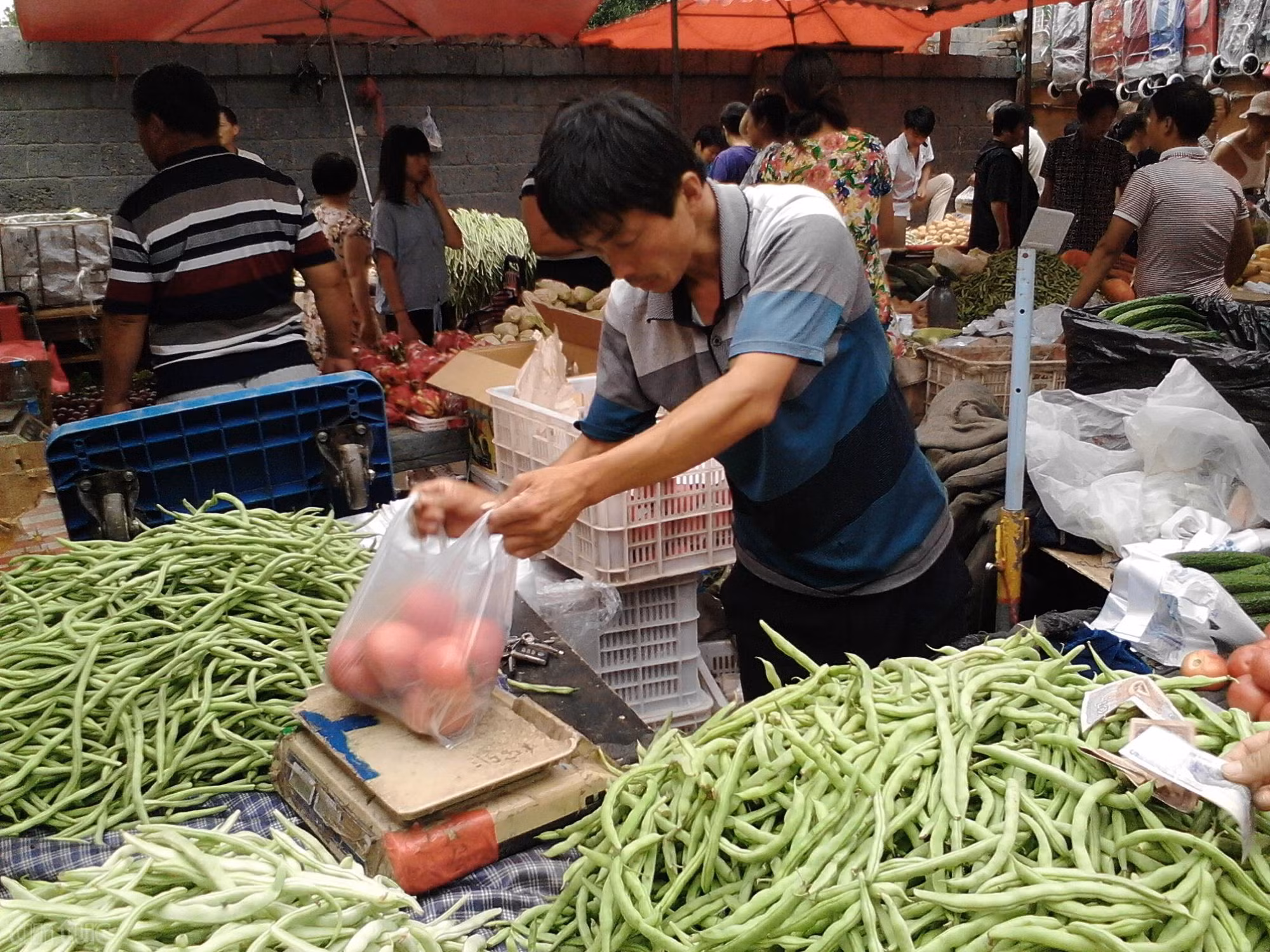 Chợ ở Trung Quốc - Nơi phụ nữ lép vế trước đàn ông ảnh 13