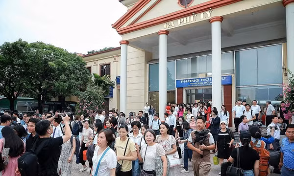 Tàu Vinh – Hà Nội bổ sung ga Phủ Lý từ ngày 1/11