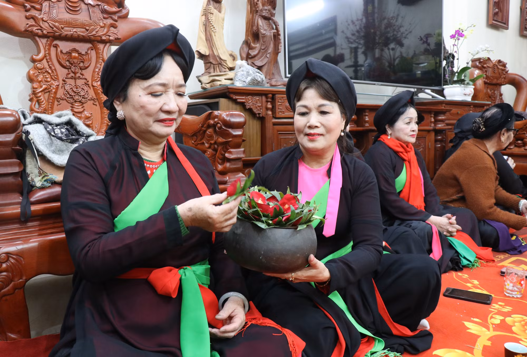 potal-hat-canh-net-dep-van-hoa-quan-ho-dau-xuan-7848607.jpg