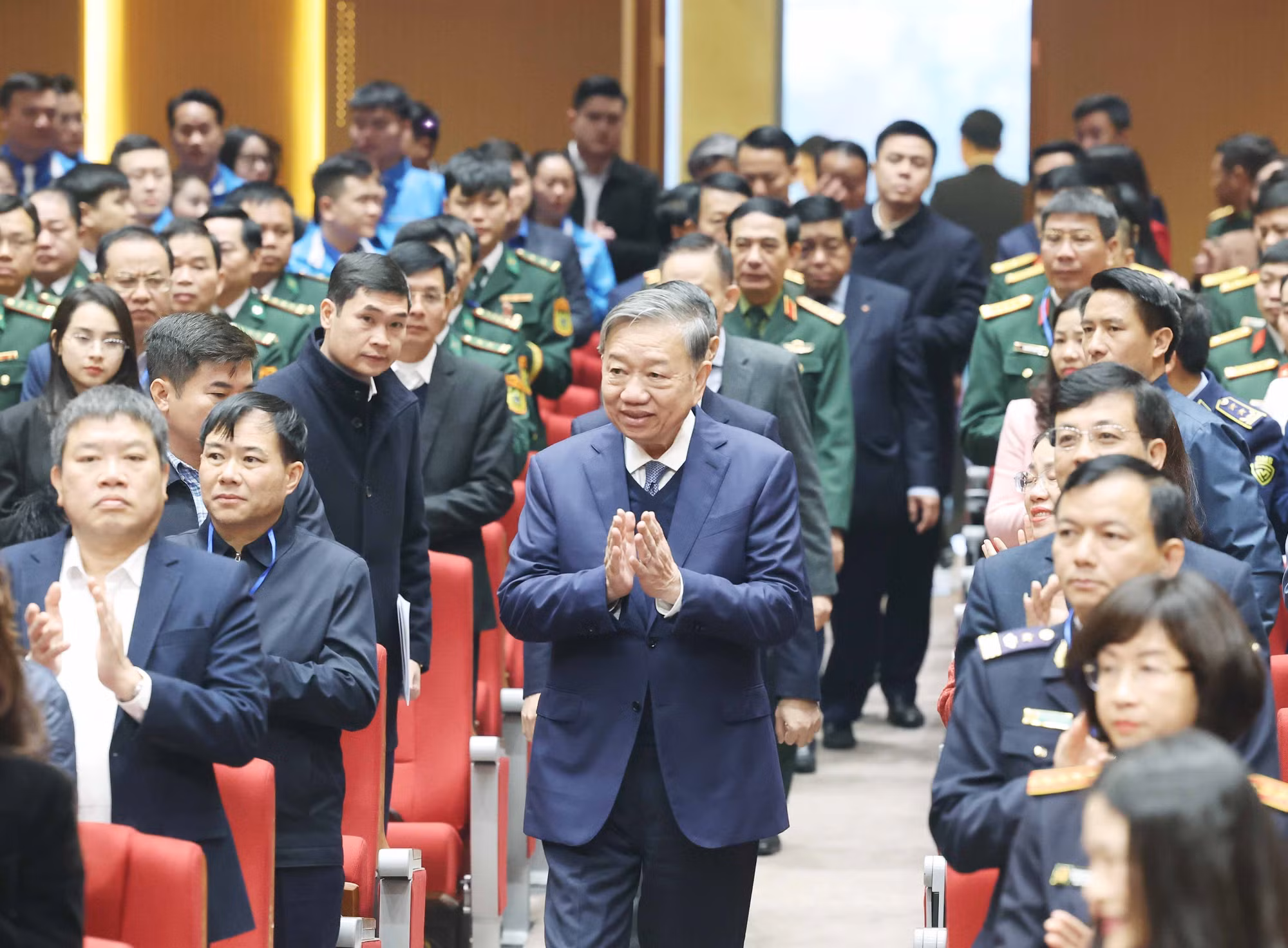 potal-tong-bi-thu-to-lam-tham-va-lam-viec-voi-ban-chap-hanh-dang-bo-tinh-ha-giang-7842402.jpg