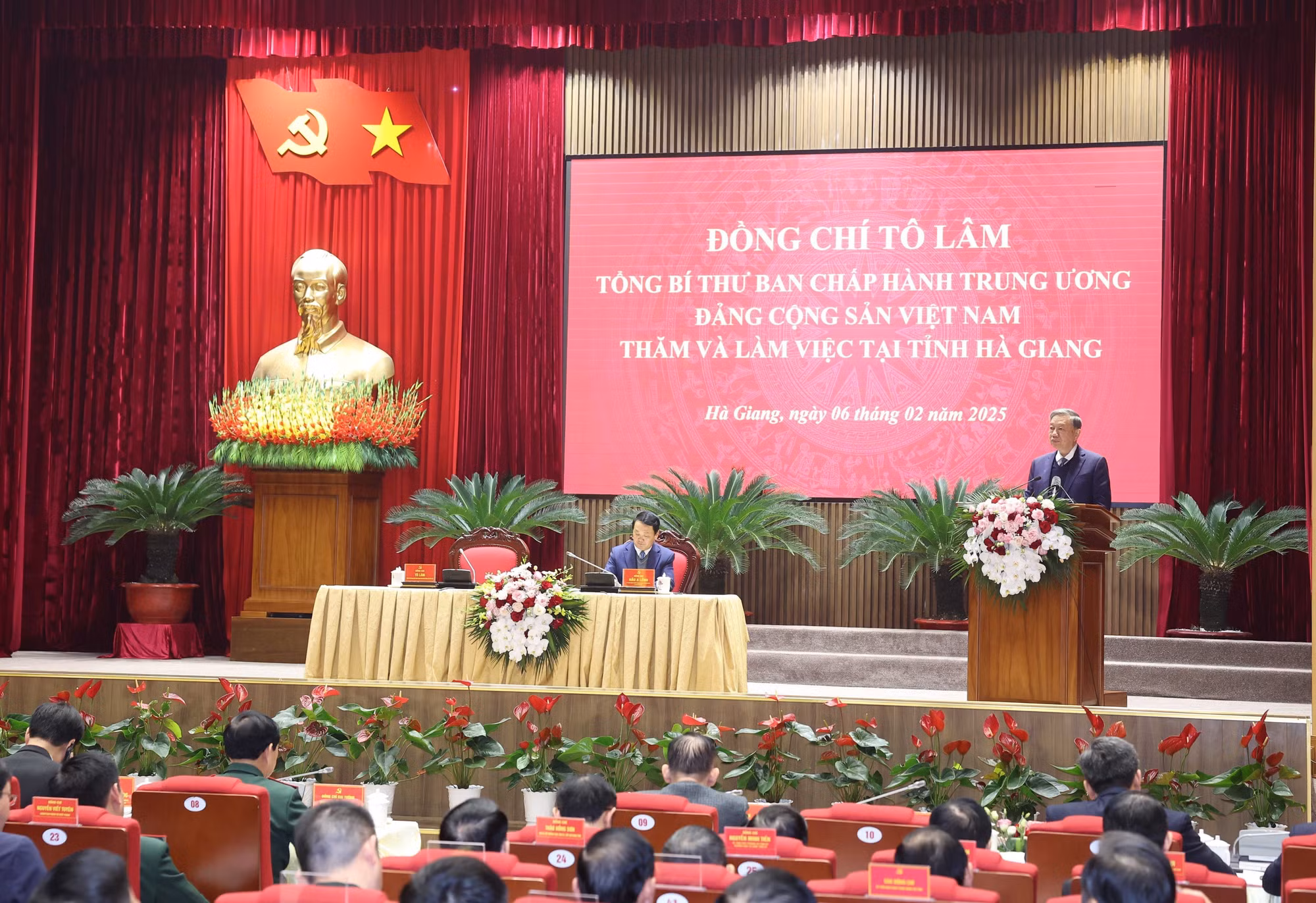 potal-tong-bi-thu-to-lam-lam-viec-voi-ban-chap-hanh-dang-bo-tinh-ha-giang-7842634.jpg