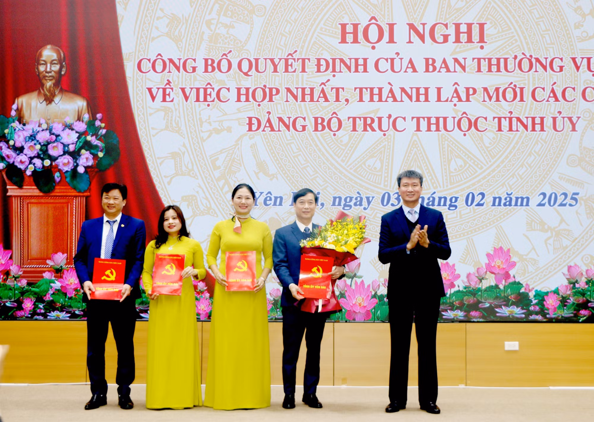 potal-yen-bai-hop-nhat-ban-tuyen-giao-tinh-uy-va-ban-dan-van-tinh-uy-7837127.jpg