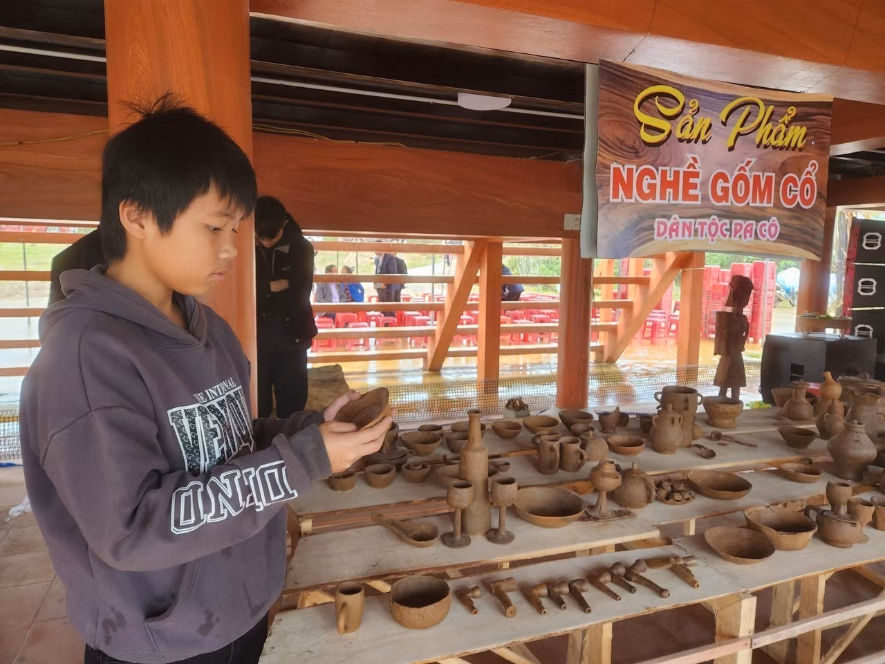 potal-dong-bao-dan-toc-huyen-mien-nui-a-luoi-thua-thien-hue-don-le-hoi-ada-koonh-7783554.jpg
