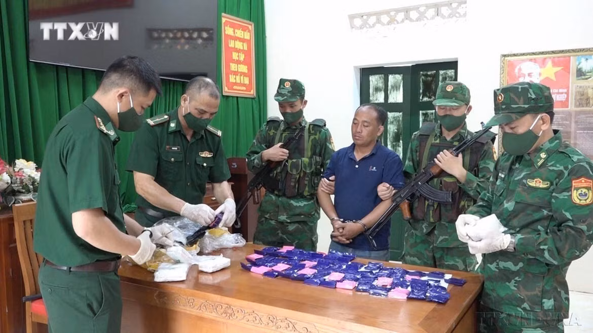 vna-potal-66-nam-ngay-truyen-thong-bo-doi-bien-phong-viet-nam-bao-ve-toan-ven-lanh-tho-va-an-ninh-bien-gioi-quoc-gia-7879887.jpg