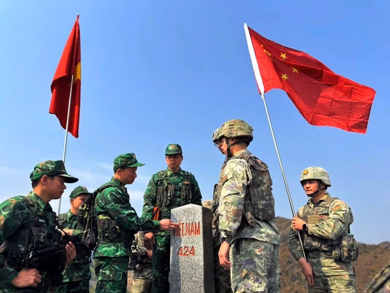 potal-tuan-tra-song-phuong-tuyen-bien-gioi-viet-trung-7926190.jpg