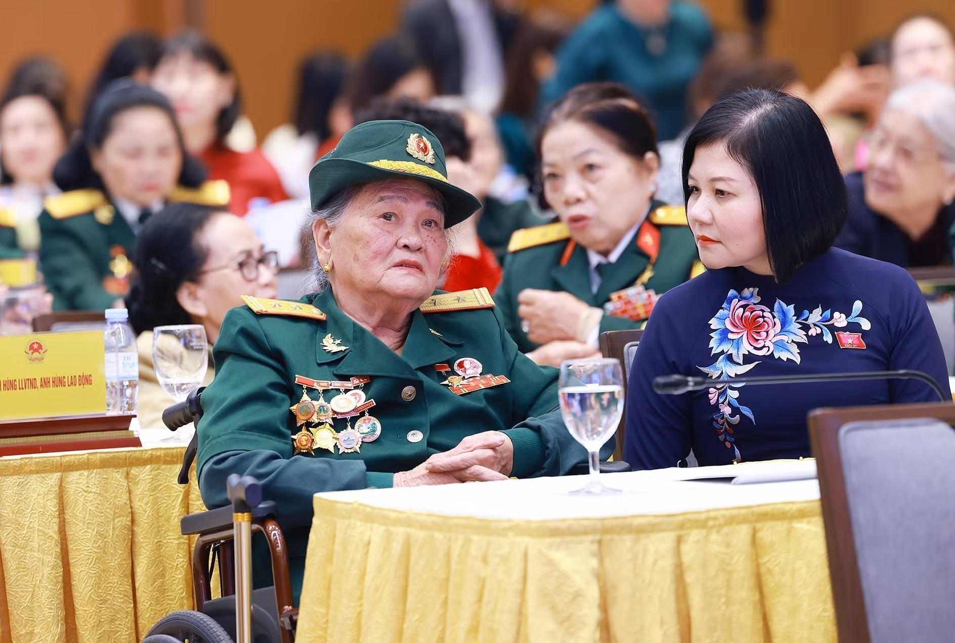 potal-thu-tuong-gap-mat-nu-anh-hung-nha-khoa-hoc-nhan-giai-giai-thuong-kovalevskaia-7901333.jpg