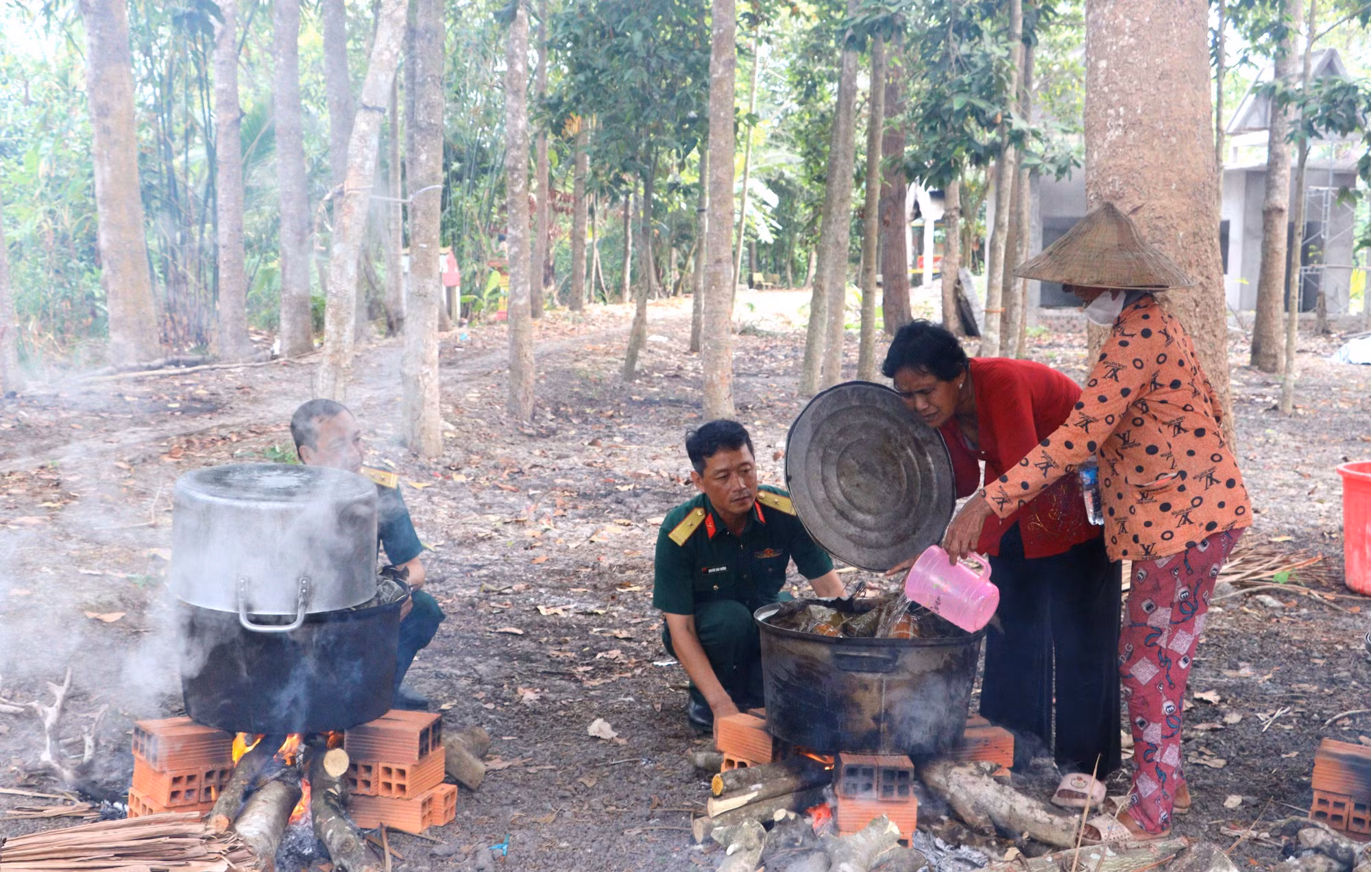 potal-tet-chol-chnam-thmay-gan-ket-nghia-tinh-quan-dan-vinh-long-7969495.jpg