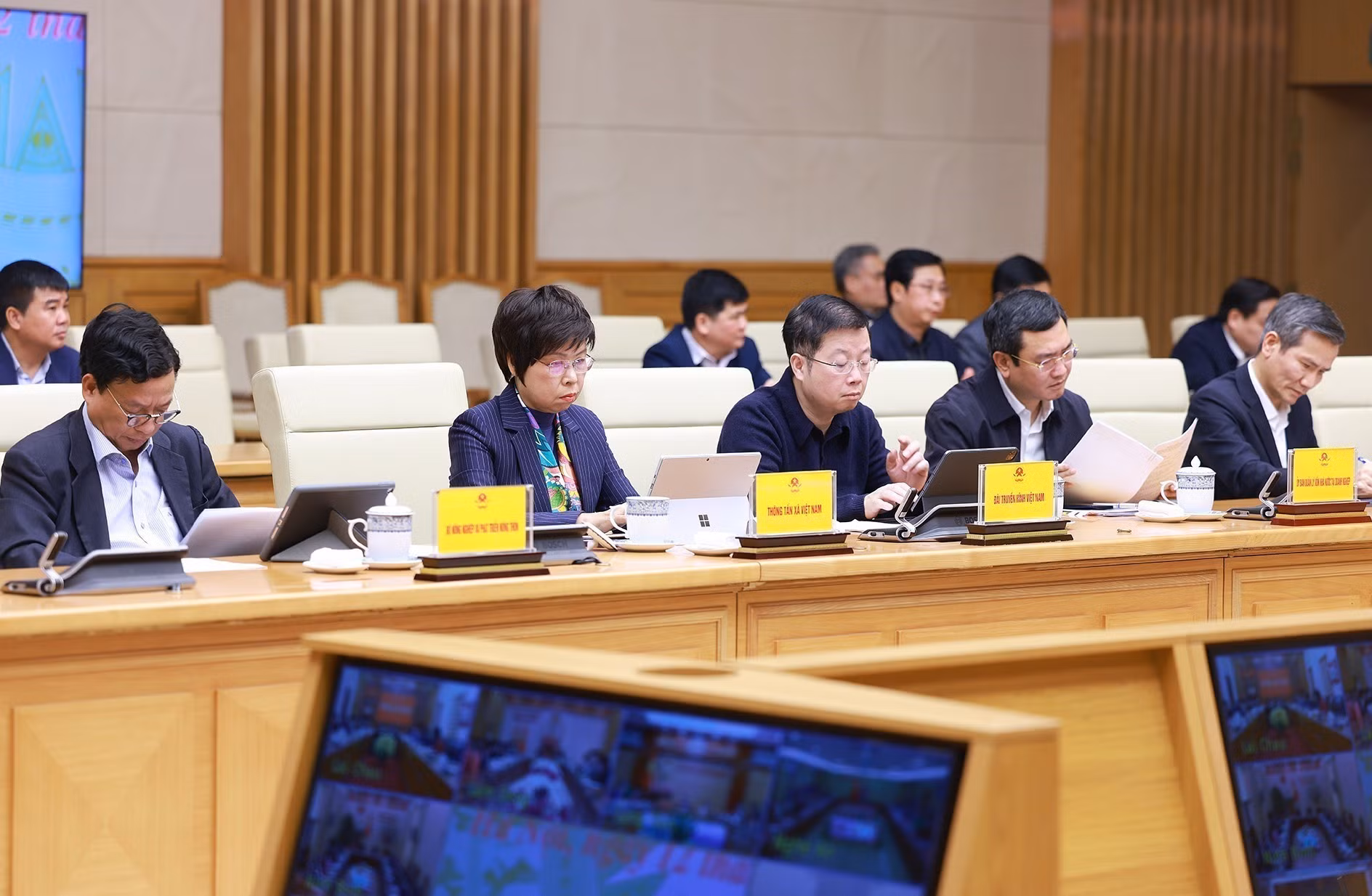 potal-thu-tuong-pham-minh-chinh-chu-tri-phien-hop-thu-hai-cua-ban-chi-dao-trung-uong-trien-khai-xoa-nha-tam-nha-dot-nat-7802731.jpg