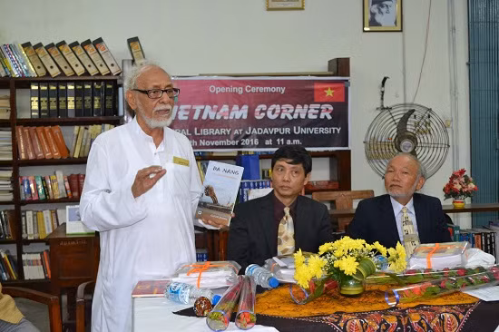 Khai trương các “Góc sách Việt Nam” tại Ấn Độ ảnh 4