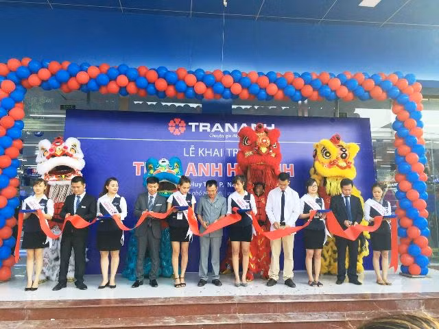 Trần Anh “cán mốc” 30 trung tâm điện máy ảnh 1