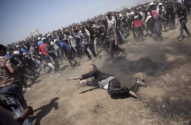 Gaza mịt mù khói lửa trong ngày 'đẫm máu' nhất 4 năm qua ảnh 7