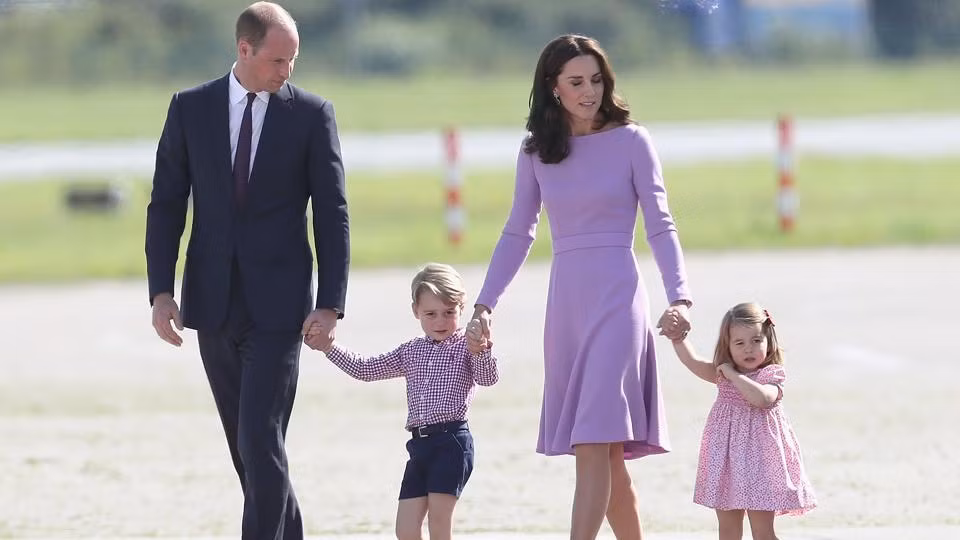 Nước Anh sẵn sàng cho đám cưới cổ tích của Hoàng tử Harry và 'Lọ lem' Meghan ảnh 8