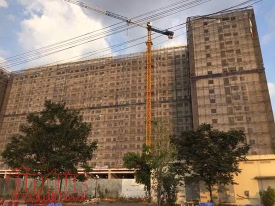 Thị trường bất động sản TP Hồ Chí Minh đã hạ nhiệt nhưng tiềm ẩn nhiều rủi ro ảnh 2