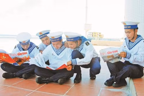 'Món ăn tinh thần' của các chiến sĩ Trường Sa ảnh 2
