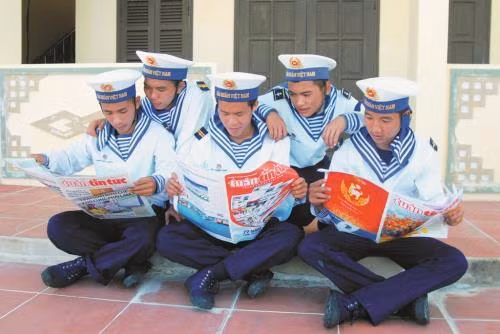 'Món ăn tinh thần' của các chiến sĩ Trường Sa ảnh 5