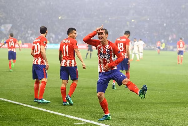 Griezmann lập cú đúp đưa Atletico Madrid hoàn tất hat-trick vô địch Europa League ảnh 2