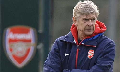 Trận đấu giàu cảm xúc của 'Giáo sư' Wenger ảnh 1