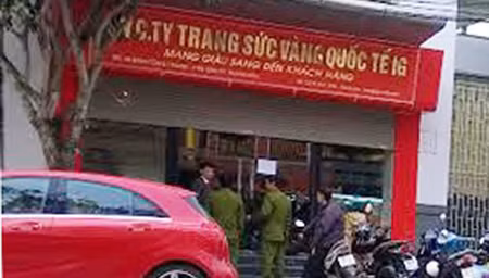Vụ phá sàn vàng IG: Khởi tố vụ án, bắt khẩn cấp 8 đối tượng ảnh 1