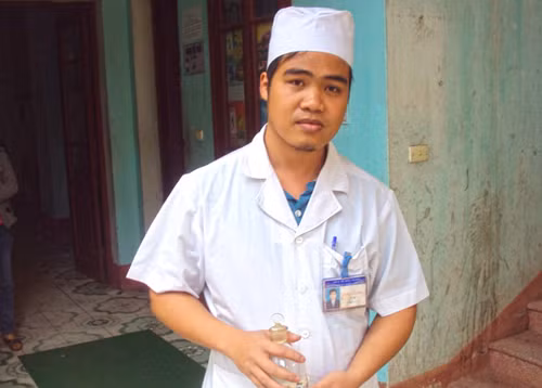 Nghĩa cử cao đẹp của y sĩ Đoàn Văn Hải ảnh 1