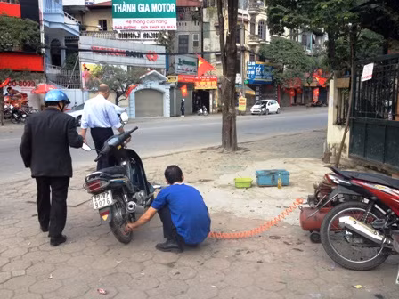 Hàng quán, dịch vụ mở sớm đầu năm ảnh 12