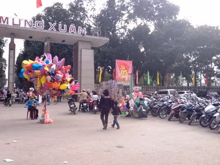 Hàng quán, dịch vụ mở sớm đầu năm ảnh 13