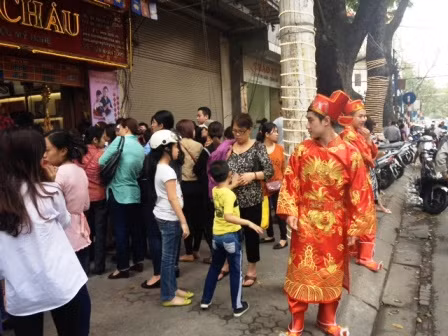 Tiệm vàng ngày Thần tài: Nơi quá tải, chỗ đìu hiu ảnh 5