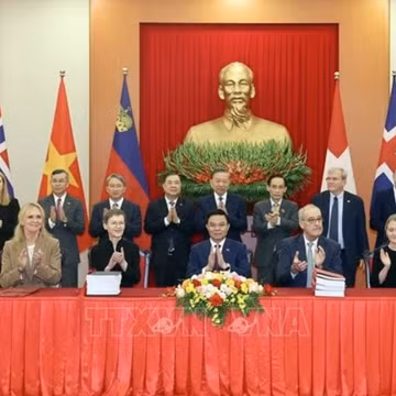 Tin nóng trong nước ngày 18/10/2026