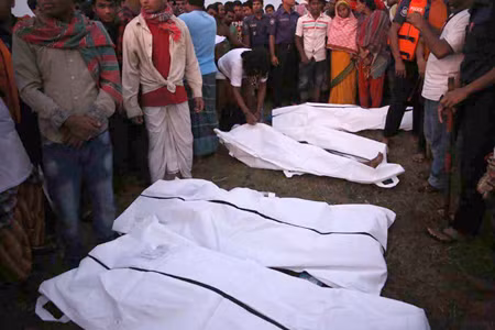 Vụ chìm phà ở Bangladesh: Số người thiệt mạng tăng cao ảnh 1